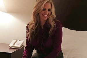 欧美特黄又骚又大视频免费观看