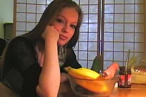 日韩美女一级黄